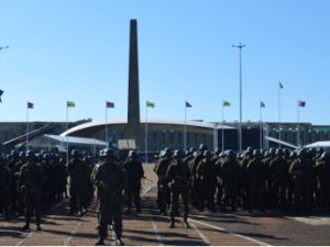 2018 - Ago - Desfile em Comemoração dia do Soldado